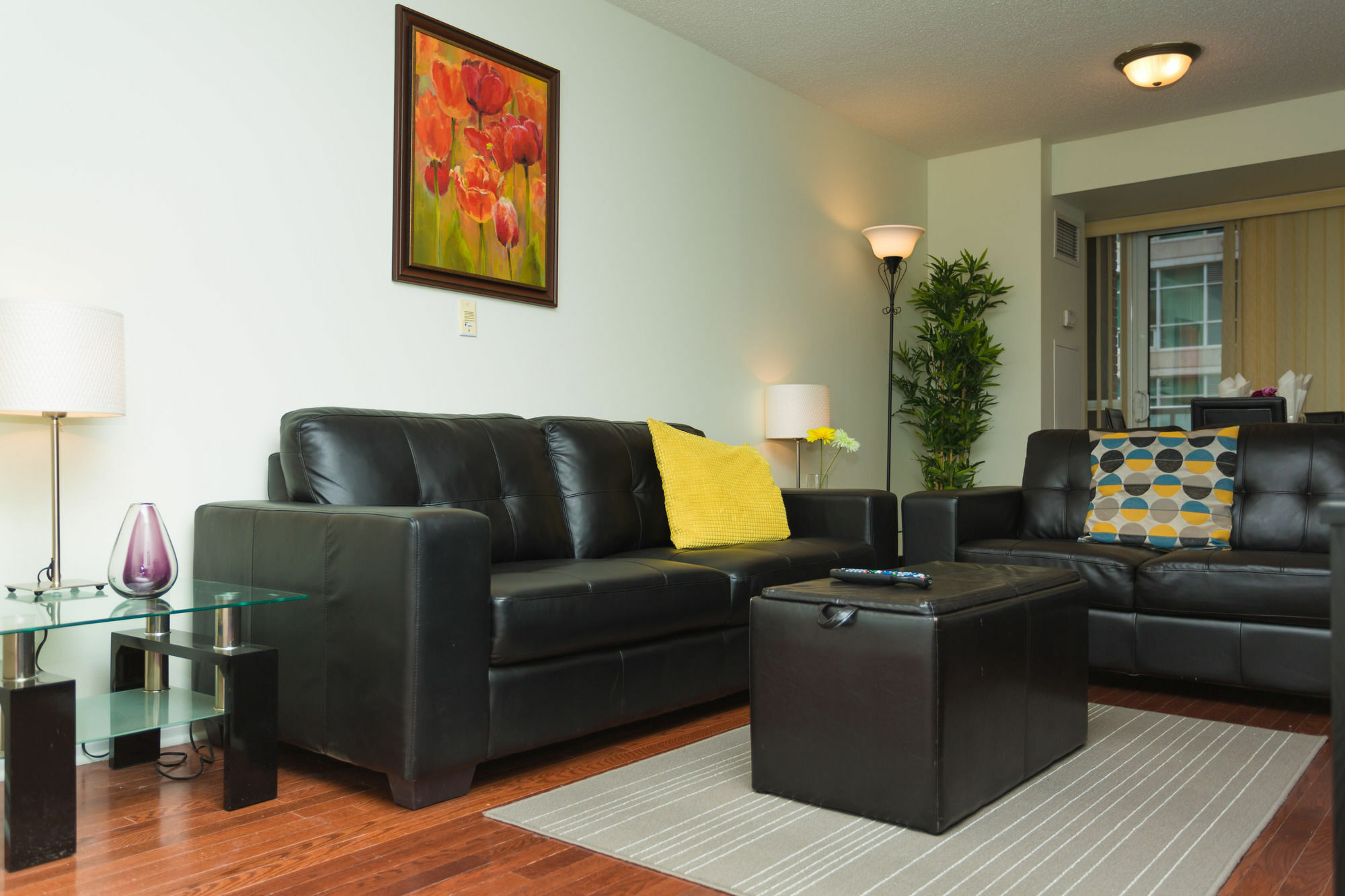 Red Maple Suites - Icon Торонто Экстерьер фото